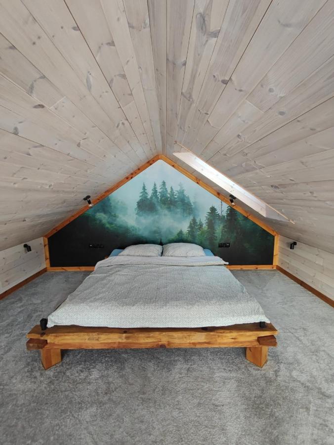 Nad Jeziorem Sunia Holiday home *